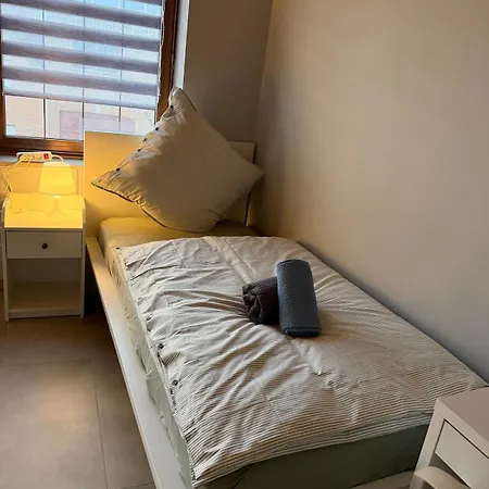 Wg-zimmer-monteurzimmer-ferienwohnung Bis 10 Personen * Aldenhoven (Duren)