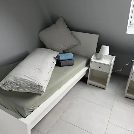 Wg-zimmer-monteurzimmer-ferienwohnung Bis 10 Personen Aldenhoven (Duren)