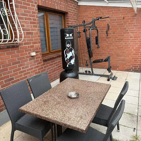 Appartement Wg-zimmer-monteurzimmer-ferienwohnung Bis 10 Personen *